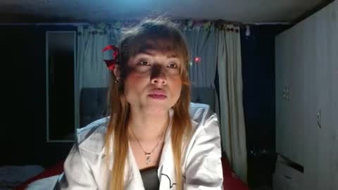 _azalea_65 online show from 09-21-25, 02:24