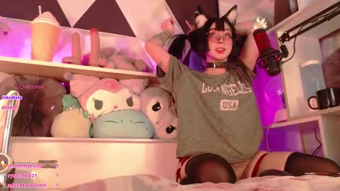 Snapshot of _babby_doll chatting on 12-23-24, 05:43 Crystal online show from 12-23-24, 05:43