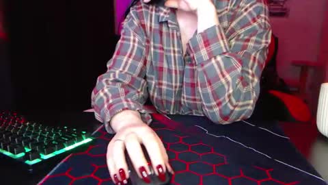 Tiffany online show from 11-13-25, 12:09