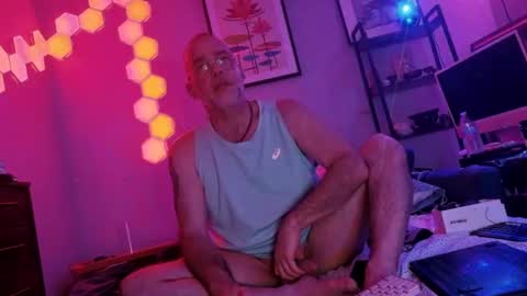 Chupa Bear online show from 11-24-25, 08:14