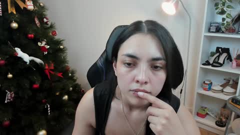 Bella Evans online show from 01-15-25, 05:50