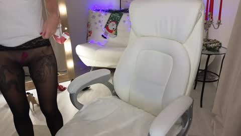 Beylly online show from 12-13-24, 03:16