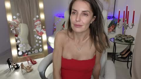 Beylly online show from 12-22-24, 03:44