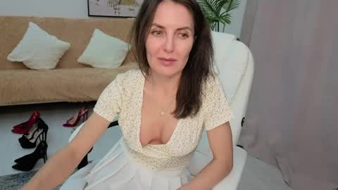 Snapshot of _beylly chatting on 03-19-26, 02:10 Beylly online show from 03-19-26, 02:10