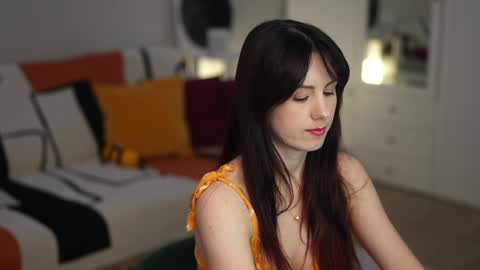 Snapshot of _blackbee_ chatting on 11-10-25, 11:31 Lili online show from 11-10-25, 11:31