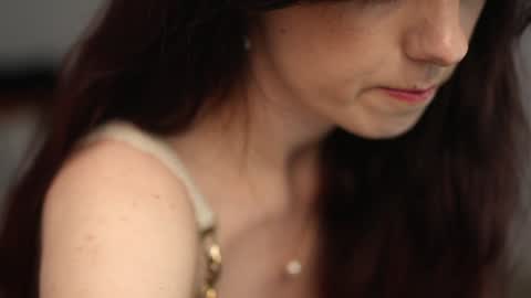 Snapshot of _blackbee_ chatting on 11-22-25, 12:15 Lili online show from 11-22-25, 12:15