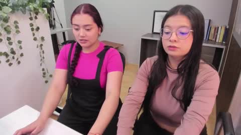    Brenda online show from 10-11-25, 03:54