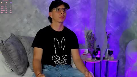 Snapshot of _bruno_bs chatting on 10-22-25, 12:22 BRUNO online show from 10-22-25, 12:22