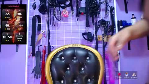 Snapshot of _candy_bdsm_ chatting on 10-27-25, 03:10 Bella online show from 10-27-25, 03:10