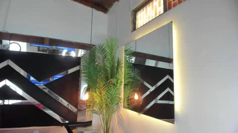 Candy online show from 10-23-25, 06:06