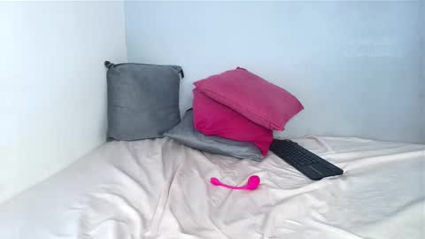 Caro. online show from 10-11-25, 08:07