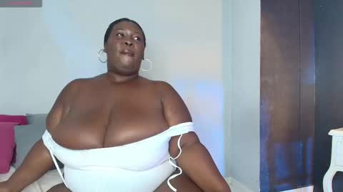 Caro. online show from 10-15-25, 07:03