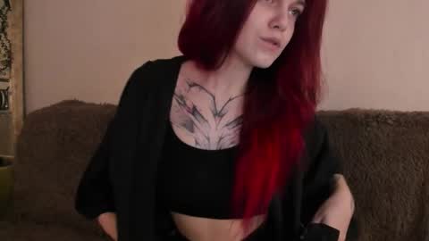 Caroline online show from 11-11-25, 11:32