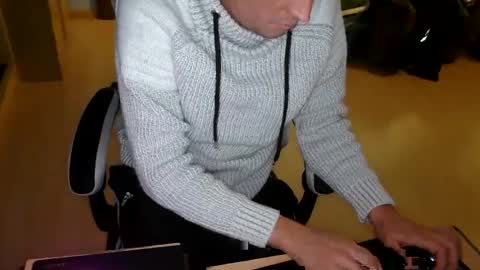  chris 87 online show from 12-15-25, 09:30