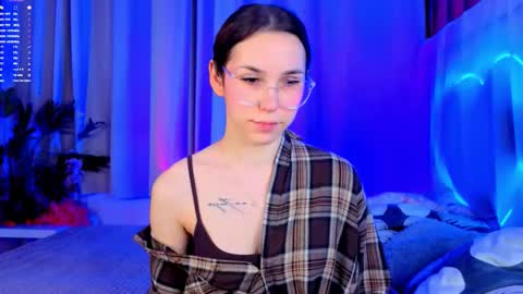 Cindy . online show from 12-21-25, 05:25