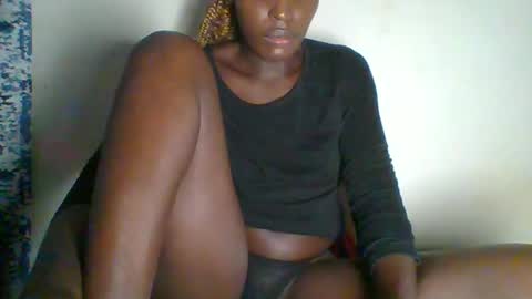 Snapshot of _clara01 chatting on 02-02-25, 11:40 clara online show from 02-02-25, 11:40