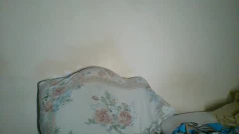 Snapshot of _clara01 chatting on 02-24-25, 09:00 clara online show from 02-24-25, 09:00