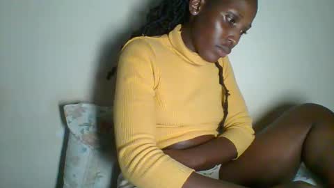 Snapshot of _clara01 chatting on 03-12-25, 06:33 clara online show from 03-12-25, 06:33