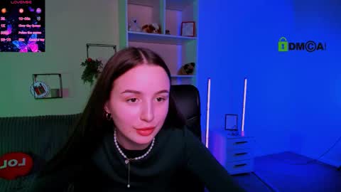 Snapshot of _creamy_queen chatting on 10-15-25, 12:49 _creamy_queen online show from 10-15-25, 12:49