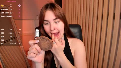 Angel online show from 11-22-25, 08:57