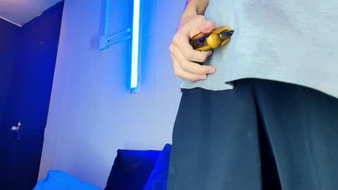 Dante online show from 10-15-25, 07:36