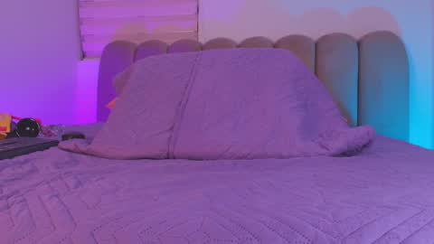 Dione online show from 11-29-25, 07:17