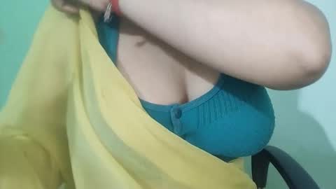 Snapshot of _dreamgirl_0 chatting on 02-25-26, 04:16 _dreamgirl_0 online show from 02-25-26, 04:16