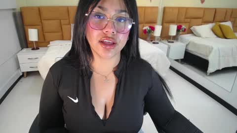 Dulcinea online show from 02-19-25, 01:39