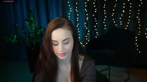Snapshot of _elicharm chatting on 01-21-25, 12:18 Elice online show from 01-21-25, 12:18