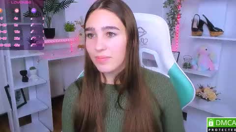 Lizzy  online show from 11-08-25, 10:52