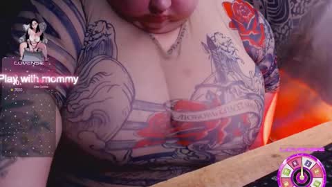 Snapshot of _ellybelly_ chatting on 09-13-25, 02:22 LIsa online show from 09-13-25, 02:22