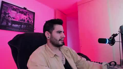 Snapshot of _elon_coxx_ chatting on 02-17-25, 10:36 - online show from 02-17-25, 10:36