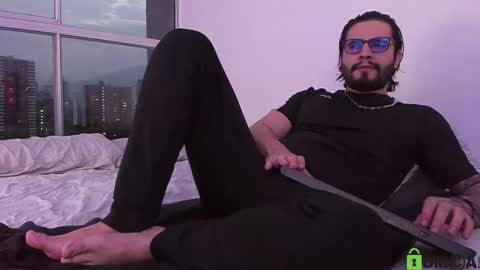 Snapshot of _elon_coxx_ chatting on 11-24-25, 10:53 - online show from 11-24-25, 10:53