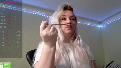 chloue and Gretta online show from 01-04-25, 08:39