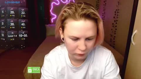 chloue and Gretta online show from 02-27-25, 04:32