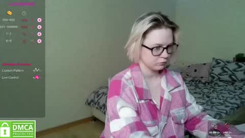 chloue and Gretta online show from 03-10-25, 09:32