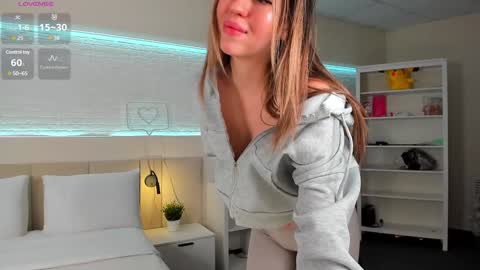 Milana online show from 02-02-25, 03:21