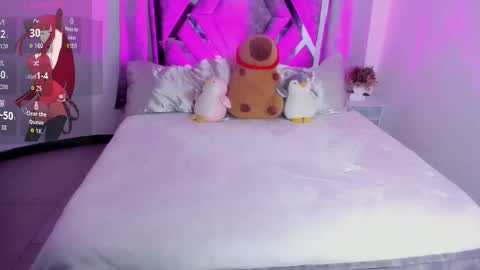 Snapshot of _emily_brontez chatting on 02-25-26, 11:47 emmy online show from 02-25-26, 11:47