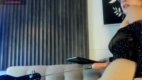 _emily_gill_ online show from 03-27-26, 08:41