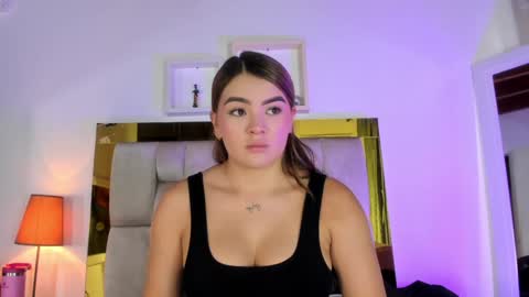 Isabella online show from 01-07-25, 12:09