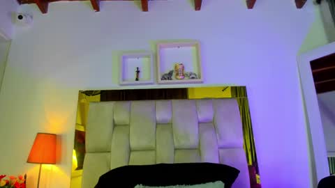 Isabella online show from 02-14-25, 12:03