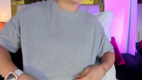 Isabella online show from 09-28-25, 12:10