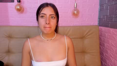 Snapshot of _emma_diamond_ chatting on 12-05-24, 01:38 Emma online show from 12-05-24, 01:38