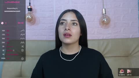 Snapshot of _emma_diamond_ chatting on 12-27-24, 12:50 Emma online show from 12-27-24, 12:50