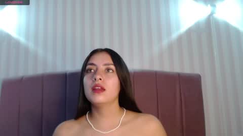 Snapshot of _emma_diamond_ chatting on 12-27-24, 06:20 Emma online show from 12-27-24, 06:20