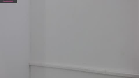 Snapshot of _emma_diamond_ chatting on 01-04-25, 06:40 Emma online show from 01-04-25, 06:40