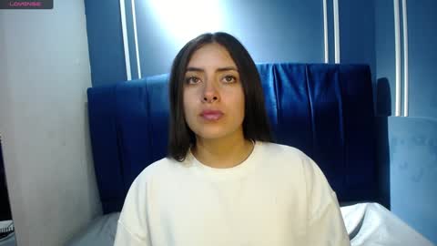 Snapshot of _emma_diamond_ chatting on 01-20-25, 07:15 Emma online show from 01-20-25, 07:15