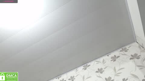 Snapshot of _emma_diamond_ chatting on 02-04-25, 12:51 Emma online show from 02-04-25, 12:51