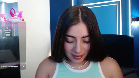 Snapshot of _emma_diamond_ chatting on 10-03-25, 10:40 Emma online show from 10-03-25, 10:40