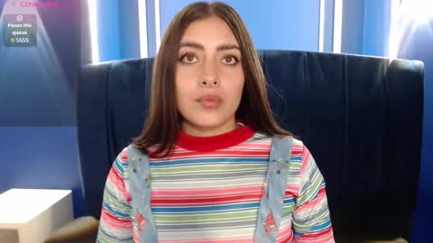 Snapshot of _emma_diamond_ chatting on 10-27-25, 09:41 Emma online show from 10-27-25, 09:41